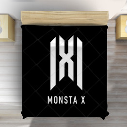 Monsta X fekete ágytakaró 