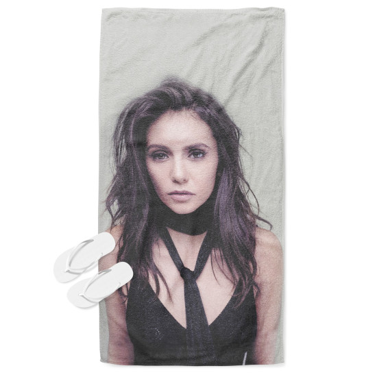 Strandtörölköző  - Nina Dobrev