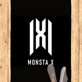 Monsta X fekete szőnyeg